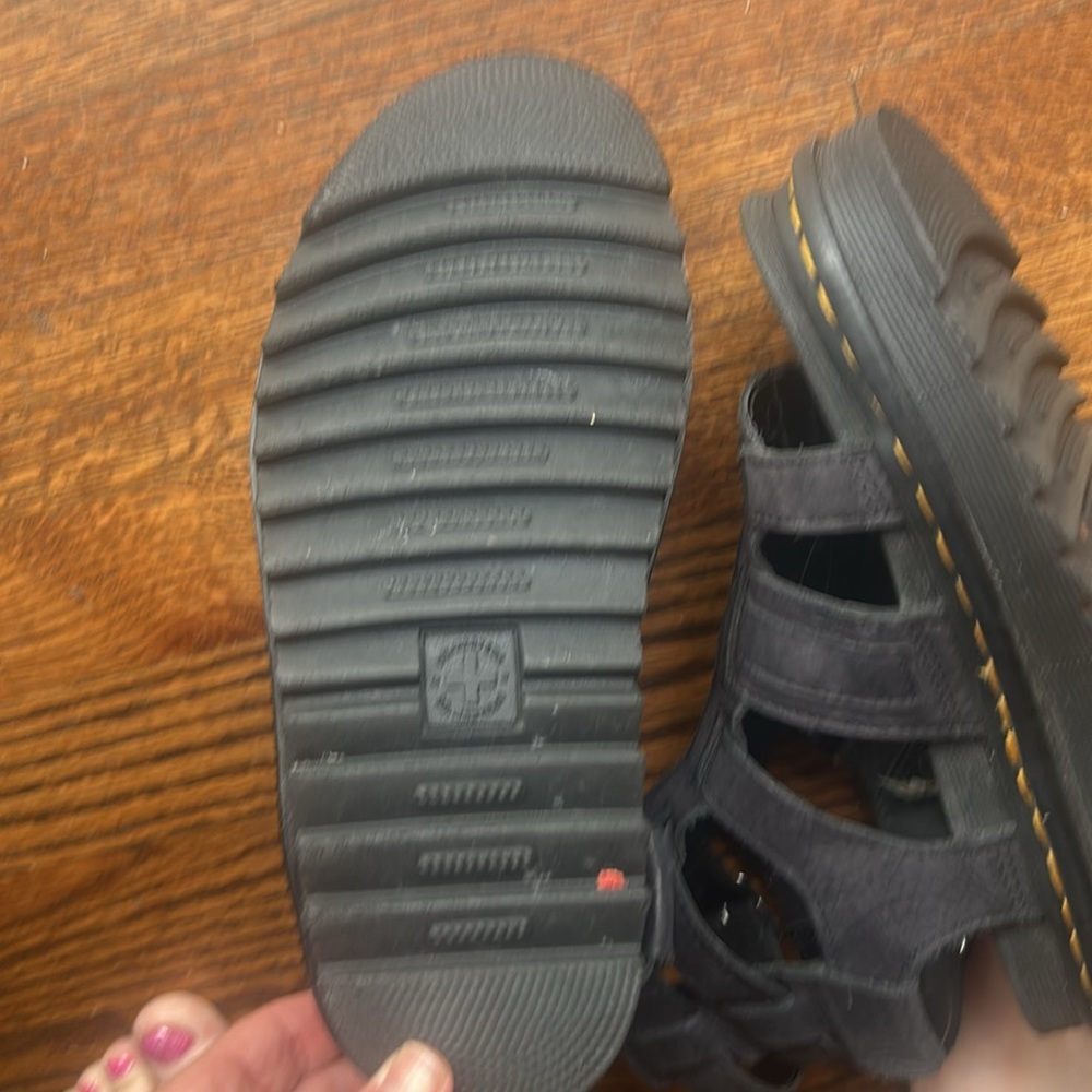 Dr. Marten’s gladiator sandal in mint condition size 7 - Picture 4 of 7